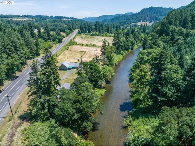 $499,000 | 7896 Highway 38, Drain, OR 97435