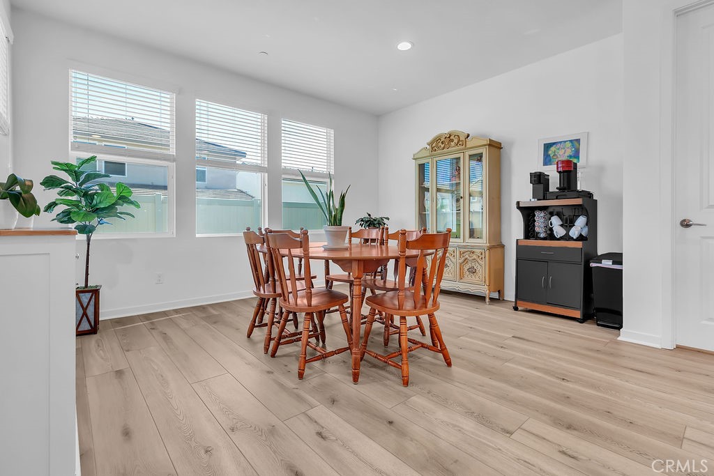 18100 Tableau Way Saugus, CA 91350 - Photo 8 of 49