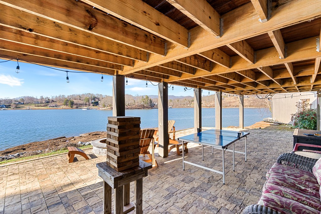 314 Kilpatrick Point Drive Hayesville, NC 28904 - Photo 39 of 50 a view of a terrace with seating space