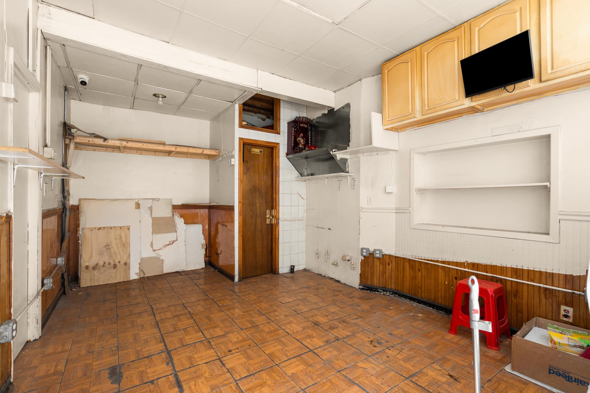 2 Eldridge Street Manhattan, NY 10002 - Photo 7 of 11 a view of a storage & utility room