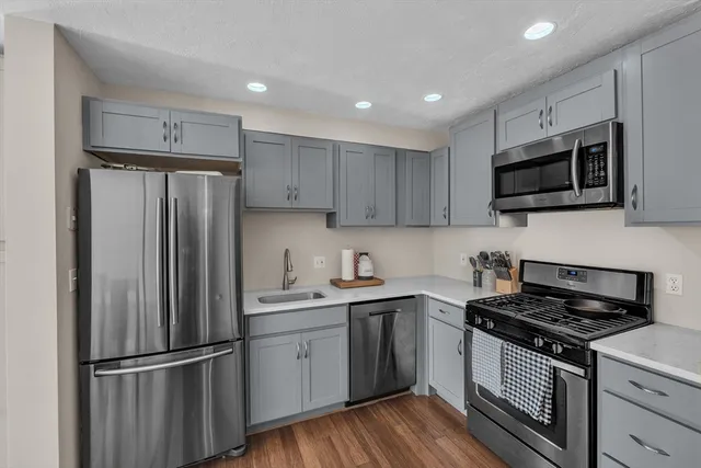 $2,800 | 18 Merlin Court, Unit 18, Worcester, MA 01602