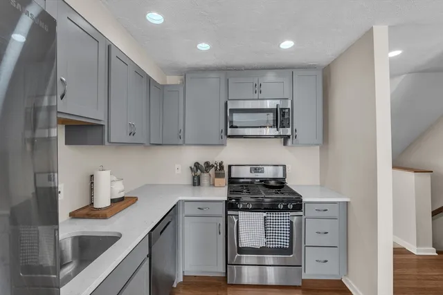 $2,800 | 18 Merlin Court, Unit 18, Worcester, MA 01602