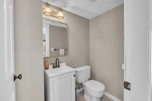 $2,800 | 18 Merlin Court, Unit 18, Worcester, MA 01602