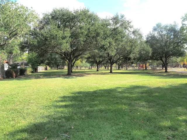 $2,800 | 10319 Raritan Drive, Houston, TX 77043