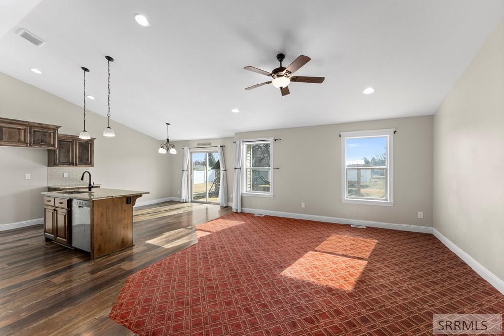 303 Park Avenue Firth, ID 83236 - Photo 9 of 49