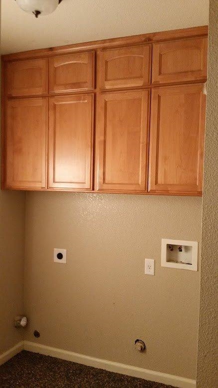 16714 Paula Road Madera, CA 93636 - Photo 5 of 10 Laurndry