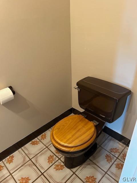 4682 Ash Drive Nazareth, PA 18064 - Photo 15 of 40 a bathroom with a toilet
