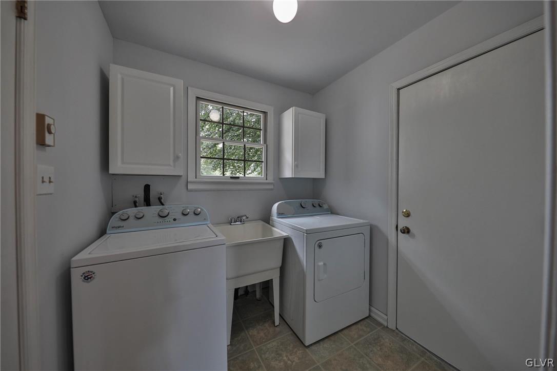 4682 Ash Drive Nazareth, PA 18064 - Photo 33 of 40 a utility room with dryer and washer