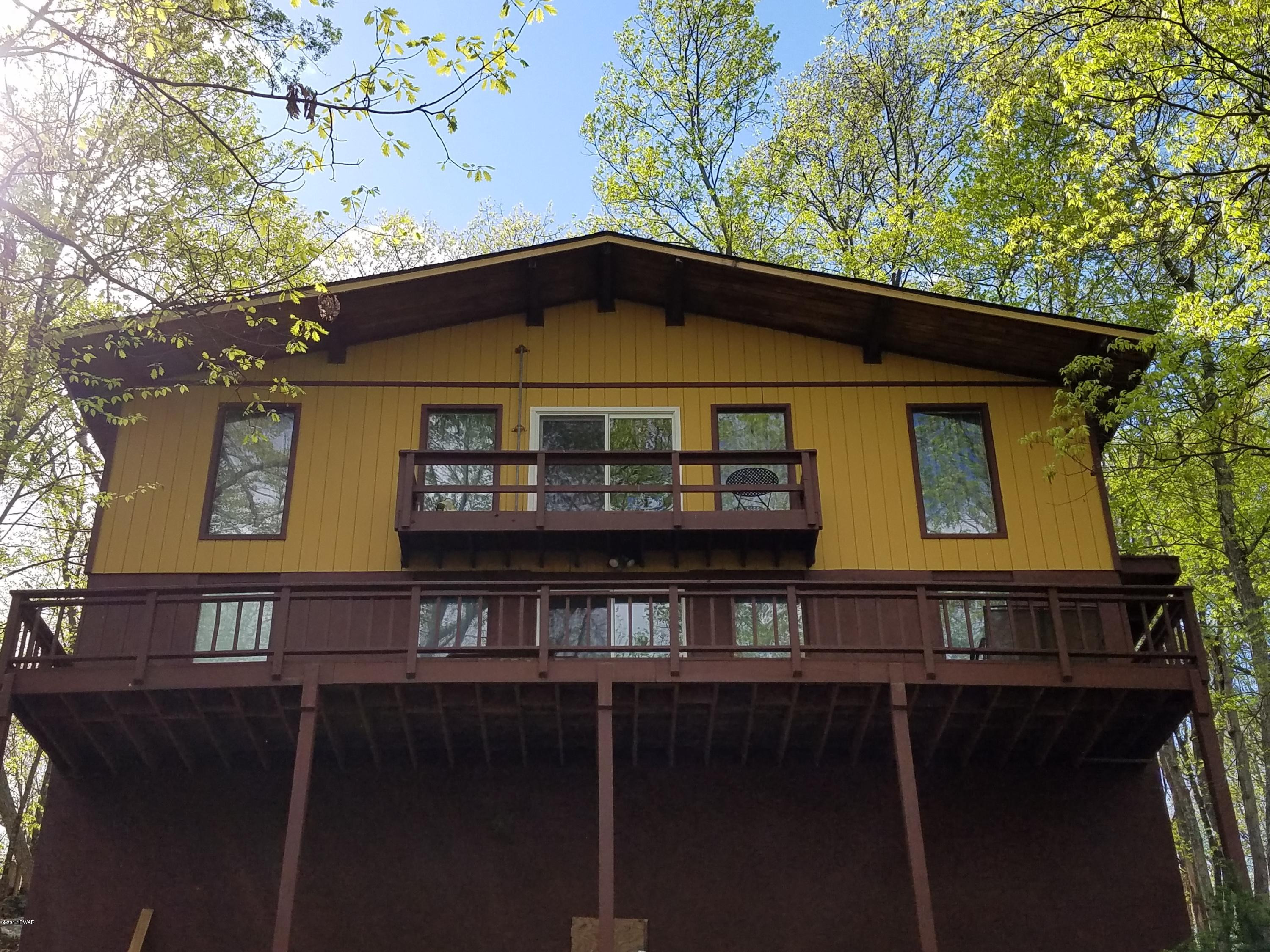 104 Lower Chipmunk Court Bushkill, PA 18324 - Photo 5 of 19