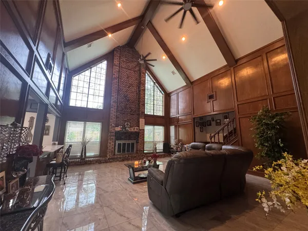 $650,000 | 6730 Mossridge Drive, Houston, TX 77069