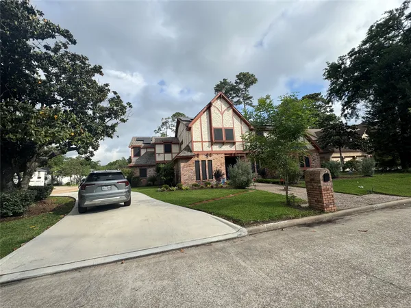 $650,000 | 6730 Mossridge Drive, Houston, TX 77069