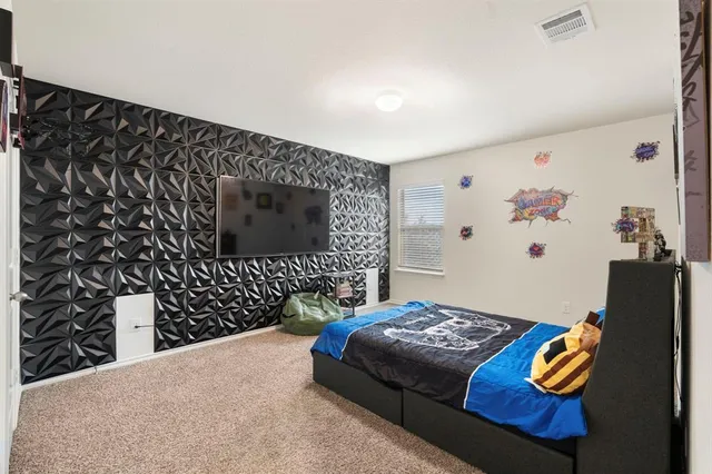 $324,900 | 548 Clearlake Drive, Waxahachie, TX 75165