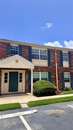 $1,850 | 1920 East Edgewood Drive, Unit I4, Lakeland, FL 33803