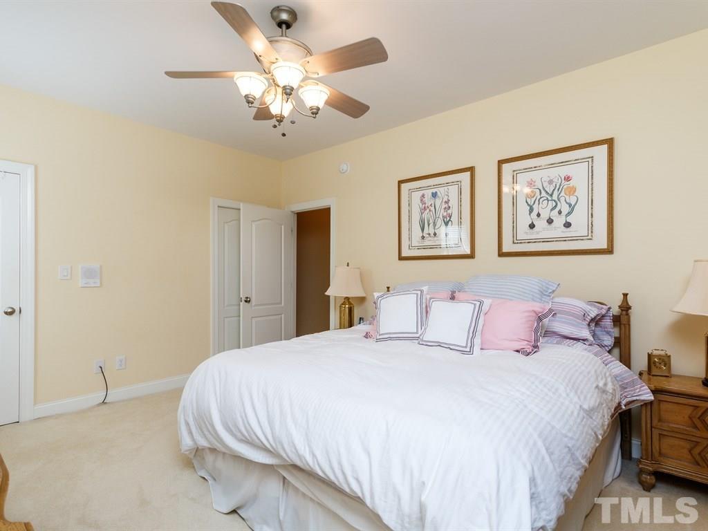 10316 Evergreen Spring Place Raleigh, NC 27614 - Photo 15 of 25 Gallery Image 15