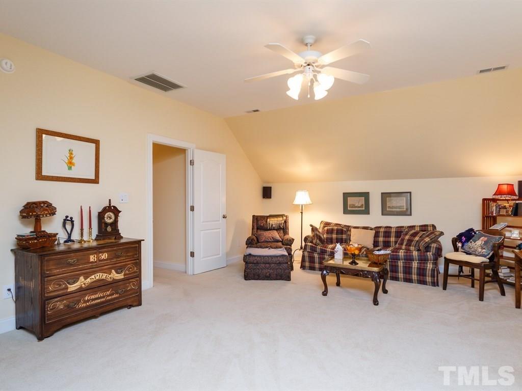 10316 Evergreen Spring Place Raleigh, NC 27614 - Photo 17 of 25 Gallery Image 17