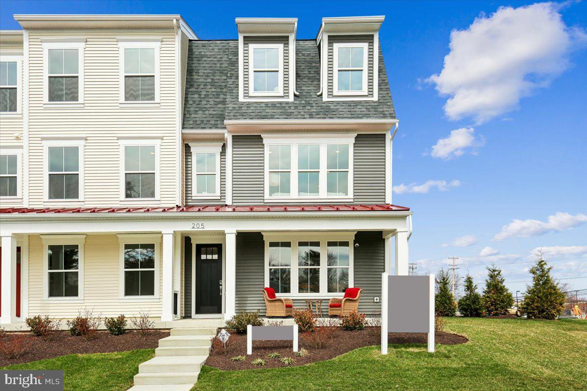 205 Allen Lane Poolesville, MD 20837 - Photo 2 of 56 Front elevation