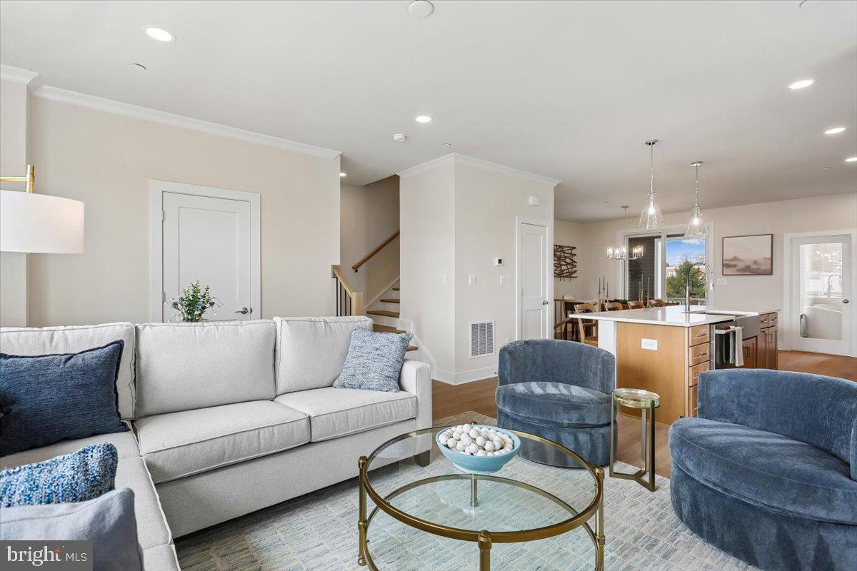 205 Allen Lane Poolesville, MD 20837 - Photo 27 of 56 Great Room