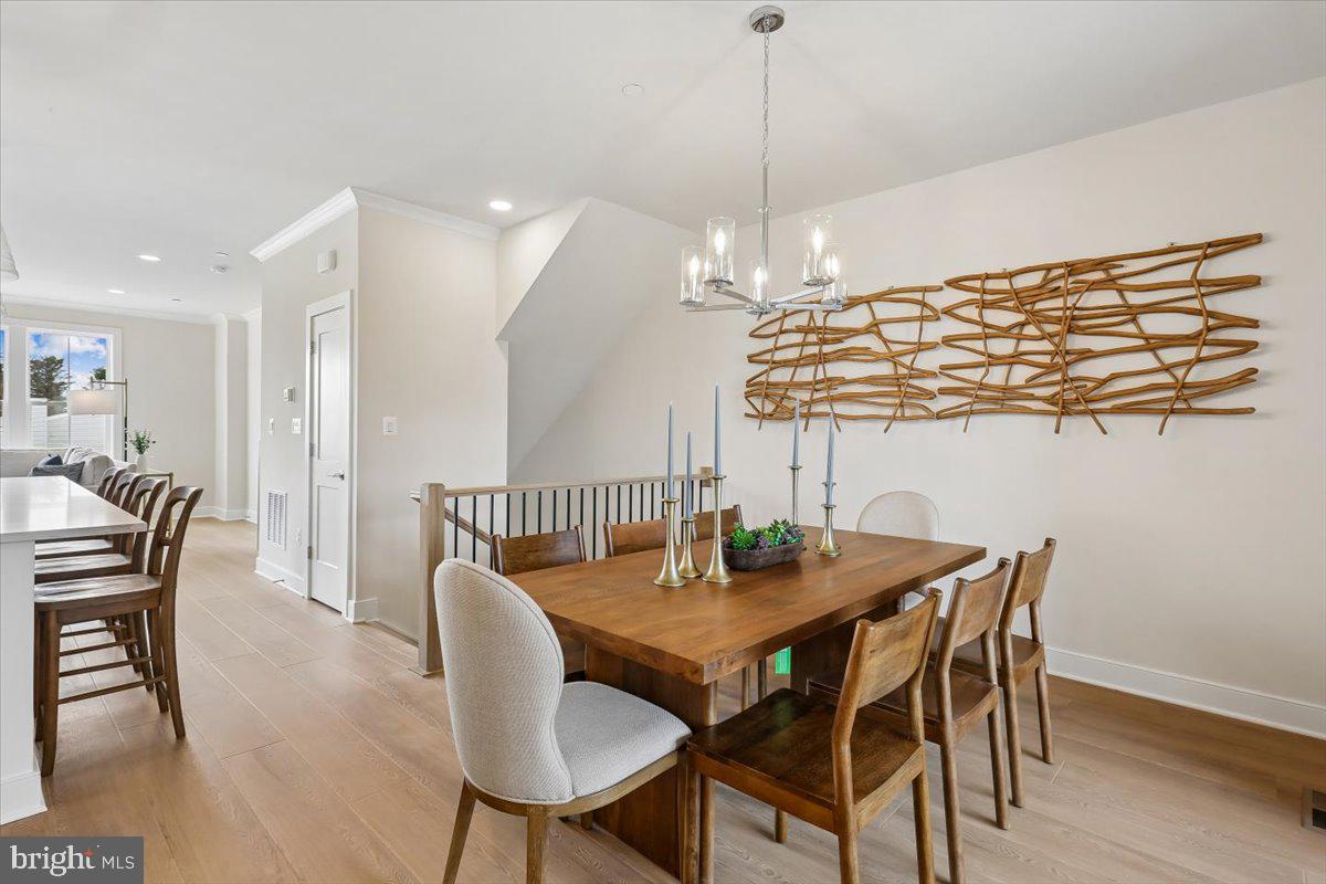 205 Allen Lane Poolesville, MD 20837 - Photo 32 of 56 Dining Area