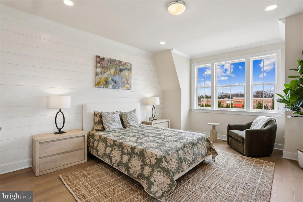 205 Allen Lane Poolesville, MD 20837 - Photo 40 of 56 Primary Bedroom Suite