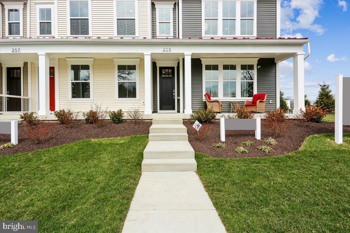 205 Allen Lane Poolesville, MD 20837 - Photo 4 of 56 Front Walkway