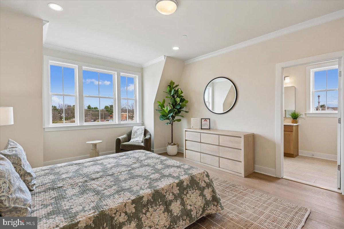 205 Allen Lane Poolesville, MD 20837 - Photo 41 of 56 Primary Bedroom Suite