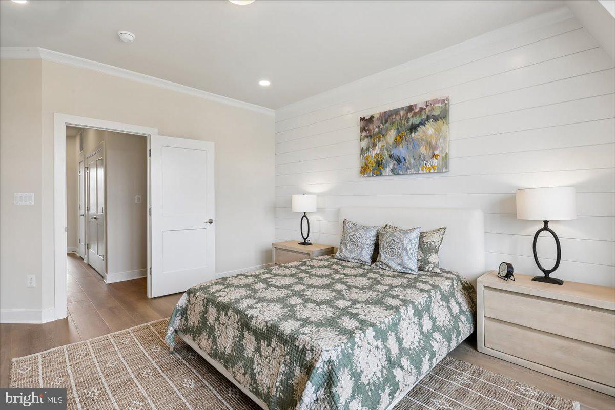 205 Allen Lane Poolesville, MD 20837 - Photo 42 of 56 Primary Bedroom Suite