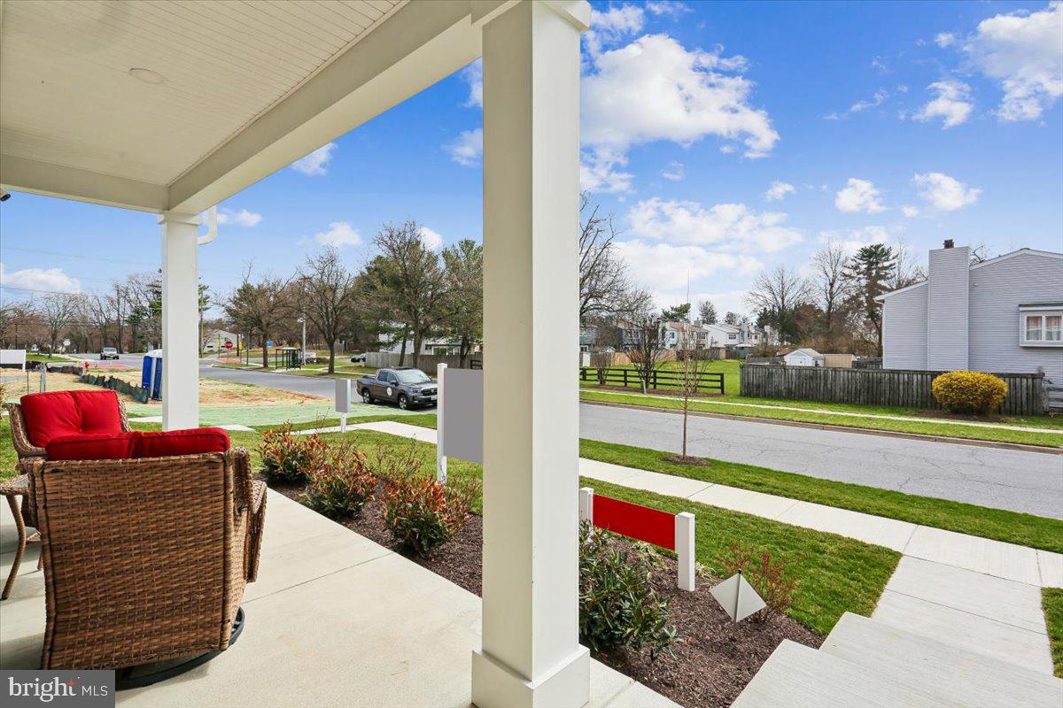 205 Allen Lane Poolesville, MD 20837 - Photo 5 of 56 Front Porch