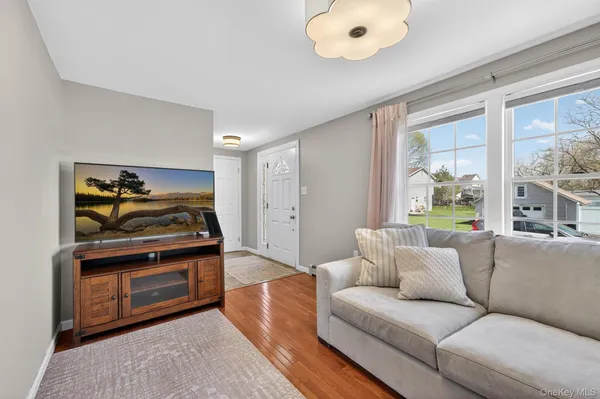 $499,000 | 19 Livingston Street, Middletown, NY 10940