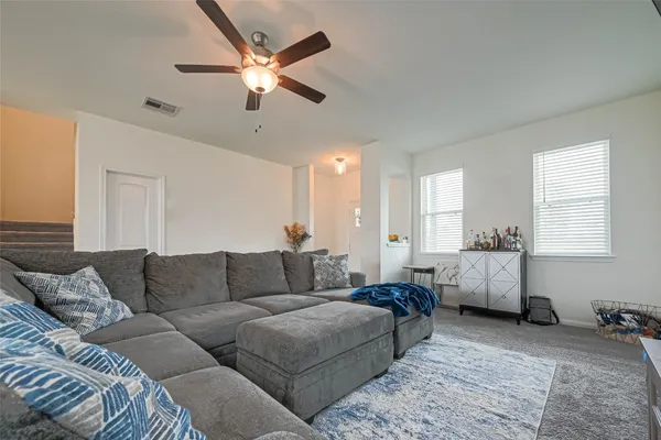 $2,450 | 9423 Klein Lane, Houston, TX 77044