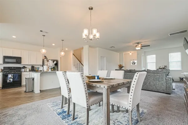$2,450 | 9423 Klein Lane, Houston, TX 77044