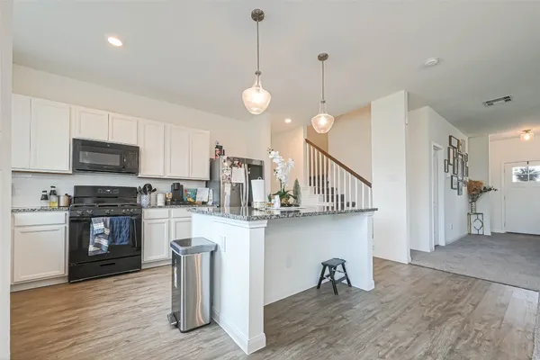 $2,450 | 9423 Klein Lane, Houston, TX 77044