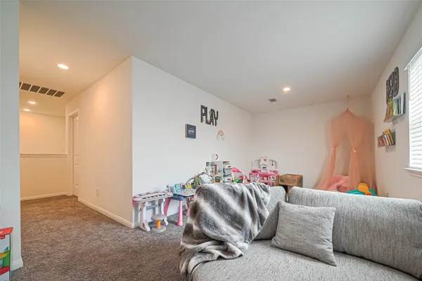 $2,450 | 9423 Klein Lane, Houston, TX 77044