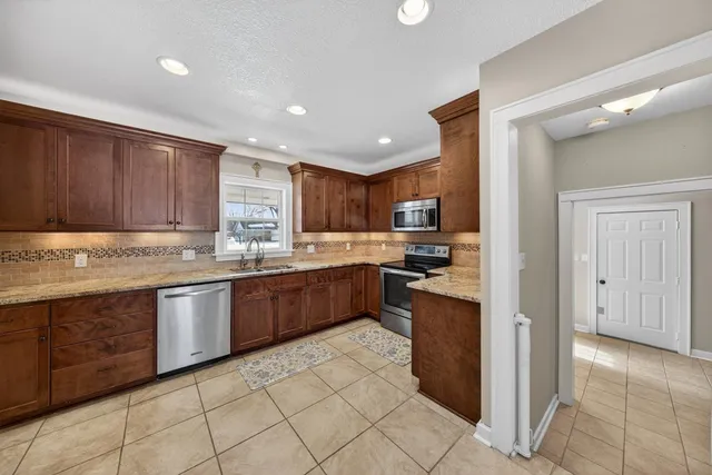 $419,900 | 2306 15th Avenue Southwest, Austin, MN 55912