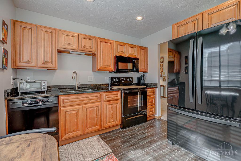 3963 School Section Road, Unit 30 Cincinnati, OH 45211 - Photo 11 of 24 Gallery Image 11