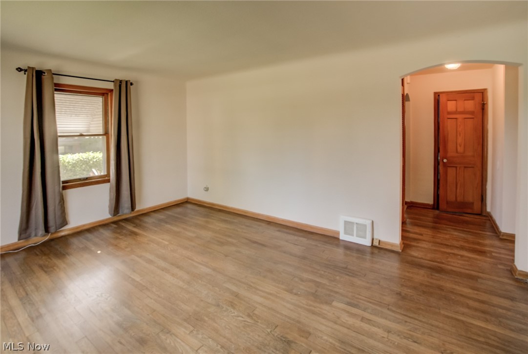 16320 Corkhill Road Maple Heights, OH 44137 - Photo 5 of 27