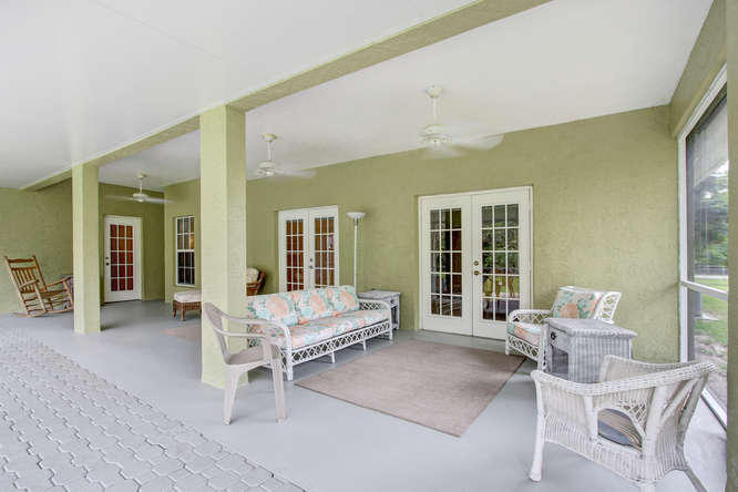 9481 154th Road North Jupiter, FL 33478 - Photo 19 of 32 Covered porch