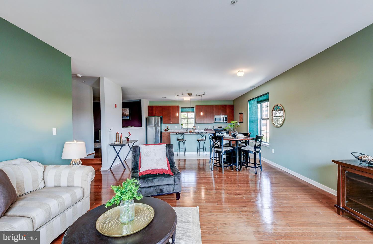 3201 St Paul Street, Unit 424 Baltimore, MD 21218 - Photo 21 of 36 Living Room