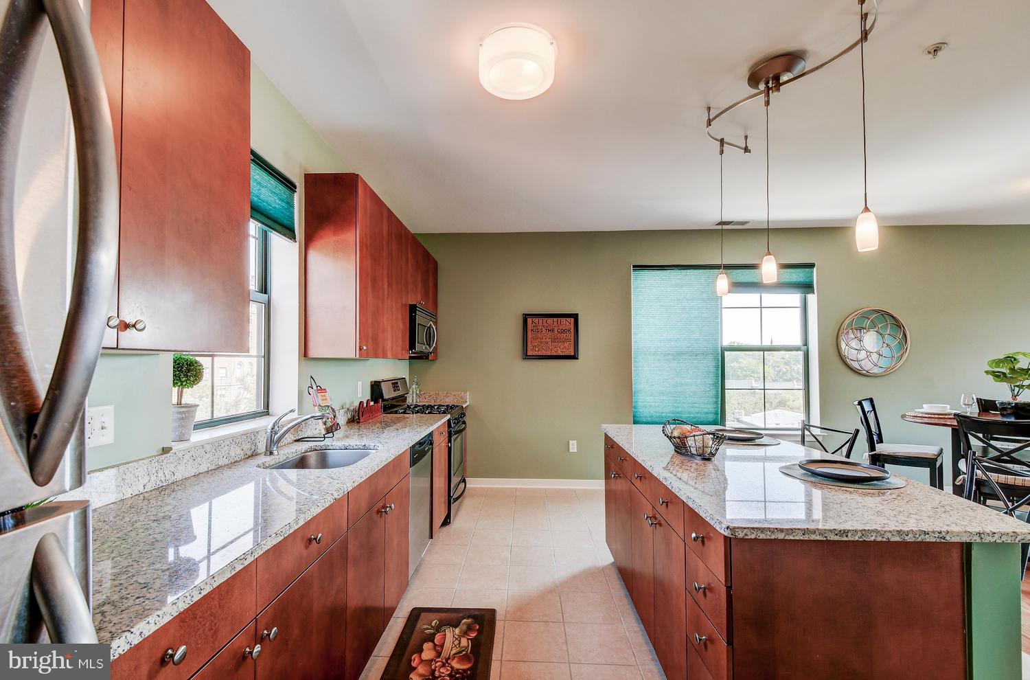 3201 St Paul Street, Unit 424 Baltimore, MD 21218 - Photo 23 of 36 Kitchen - Granite Countertops