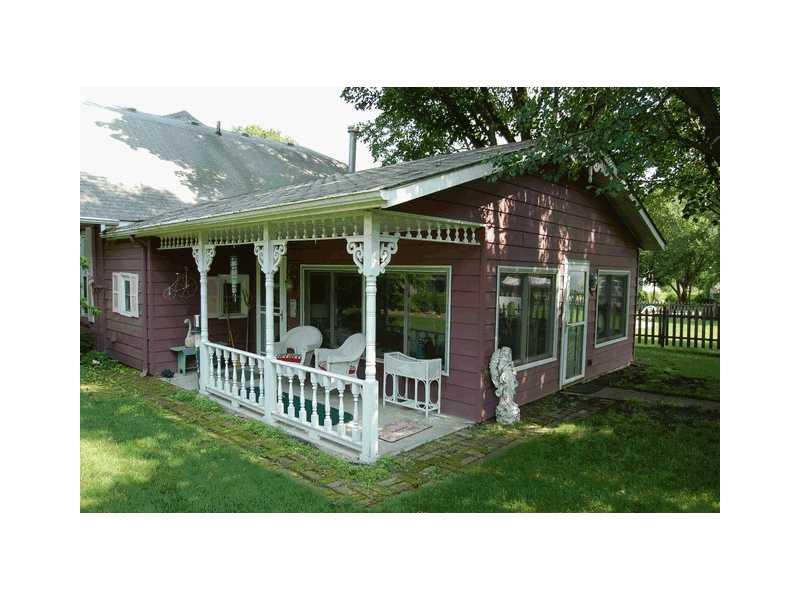 238 South Main Street Pendleton, IN 46064 - Photo 2 of 14 Gallery Image 2