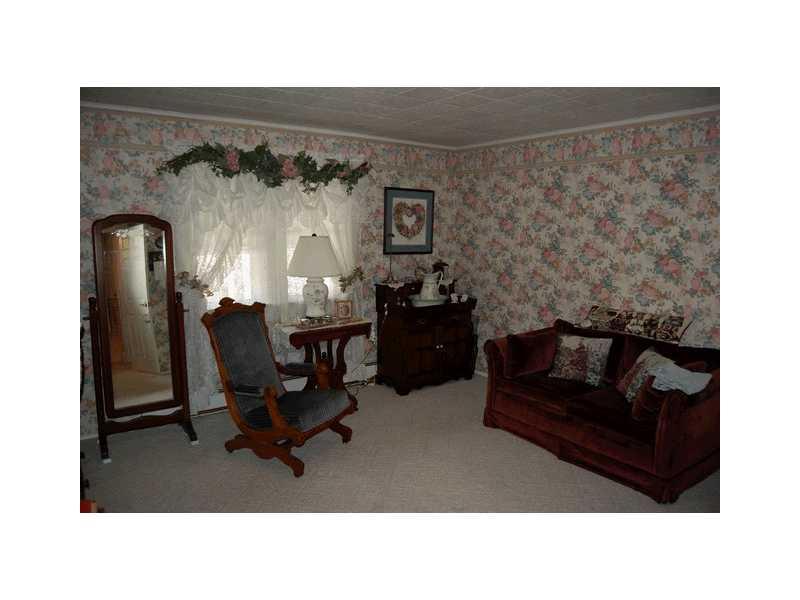238 South Main Street Pendleton, IN 46064 - Photo 12 of 14 Gallery Image 12