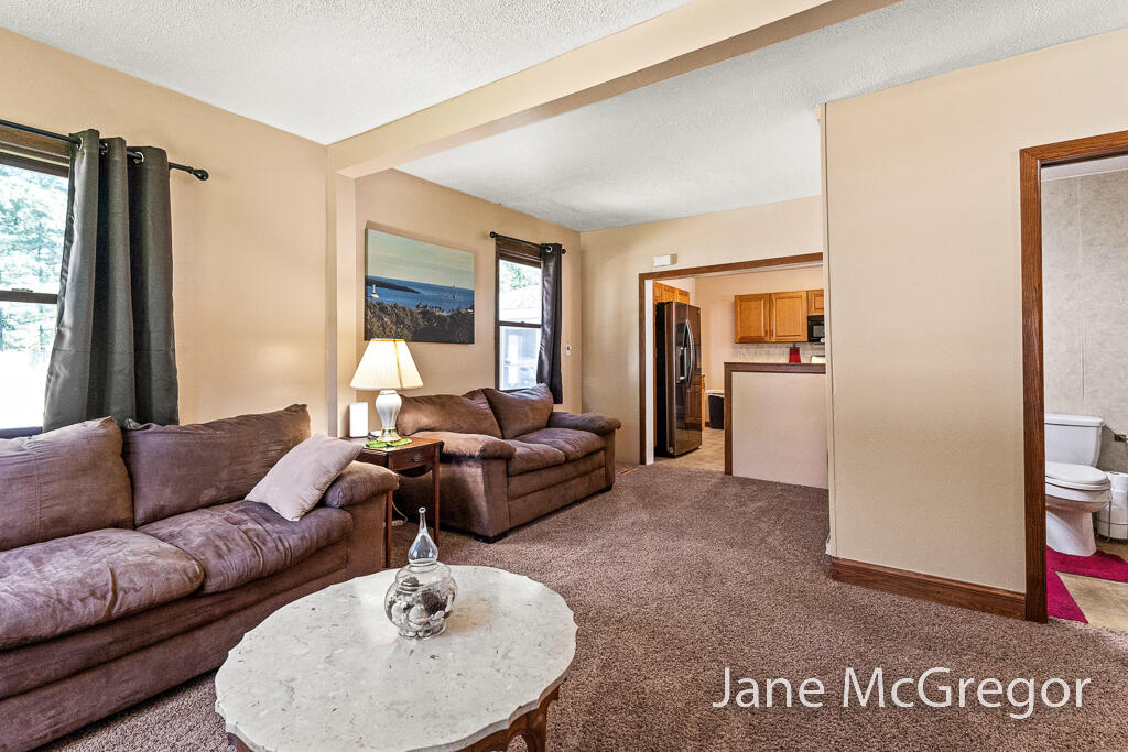 2589 Hall Road Muskegon, MI 49442 - Photo 24 of 47 2589HallRd48Lores