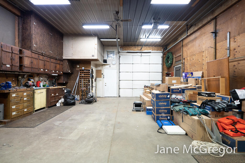 2589 Hall Road Muskegon, MI 49442 - Photo 37 of 47 2589HallRd24Lores