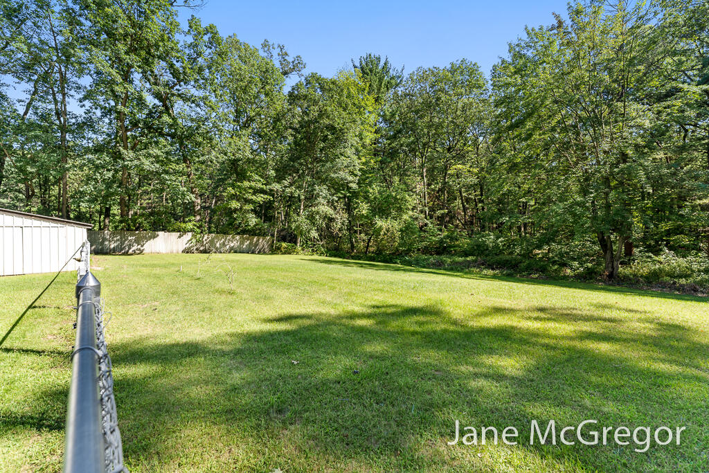 2589 Hall Road Muskegon, MI 49442 - Photo 41 of 47 2589HallRd11Lores