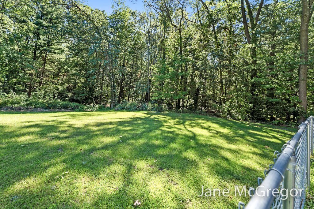 2589 Hall Road Muskegon, MI 49442 - Photo 42 of 47 2589HallRd12Lores