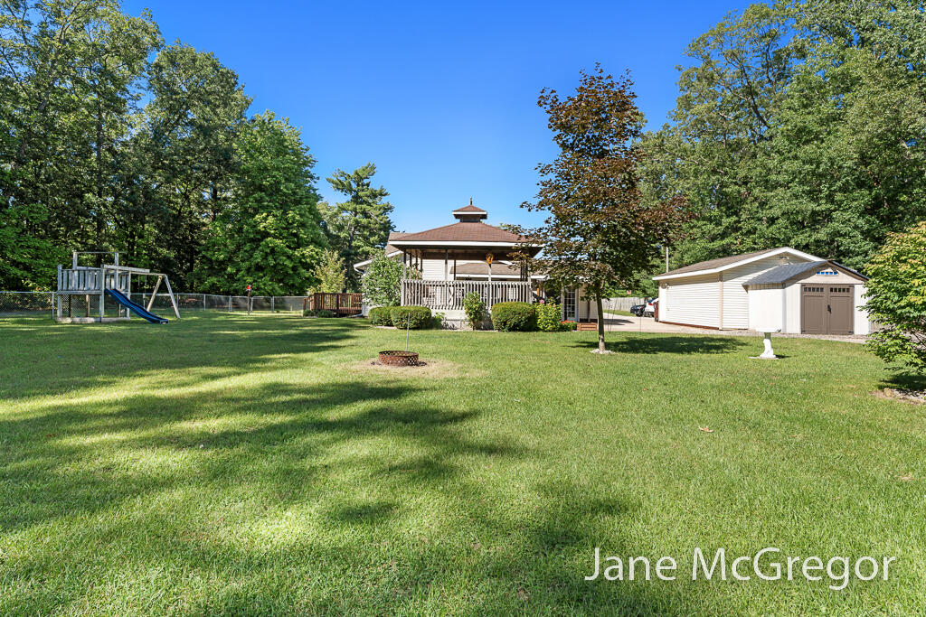 2589 Hall Road Muskegon, MI 49442 - Photo 44 of 47 2589HallRd14Lores