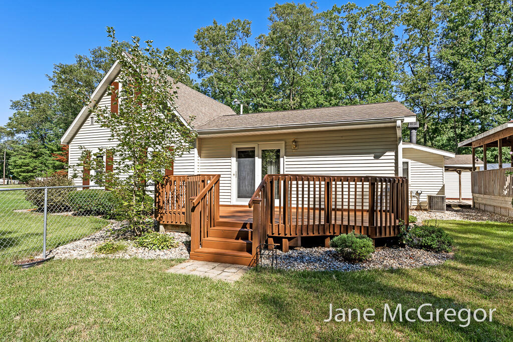 2589 Hall Road Muskegon, MI 49442 - Photo 5 of 47 2589HallRd15Lores