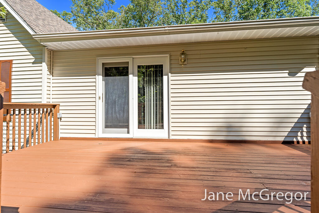2589 Hall Road Muskegon, MI 49442 - Photo 6 of 47 2589HallRd16Lores