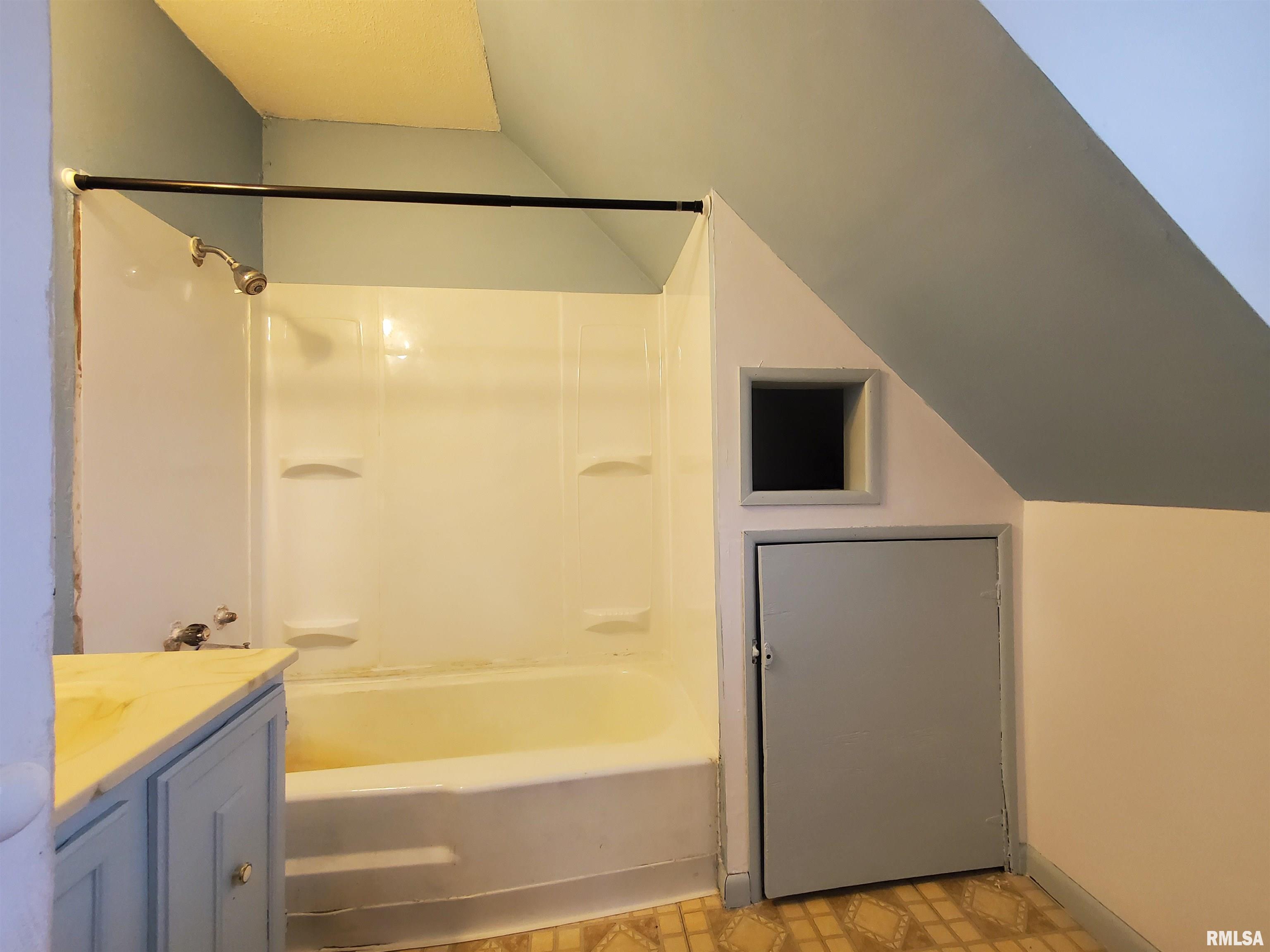 202 North Church Street Atkinson, IL 61235 - Photo 10 of 10 Gallery Image 10