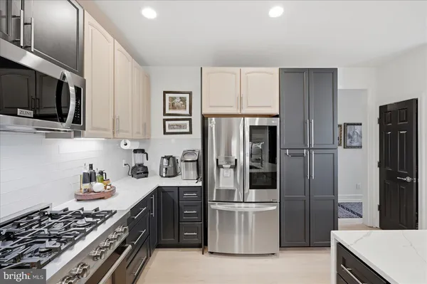 $899,000 | 20729 Red Cedar Drive, Leesburg, VA 20175
