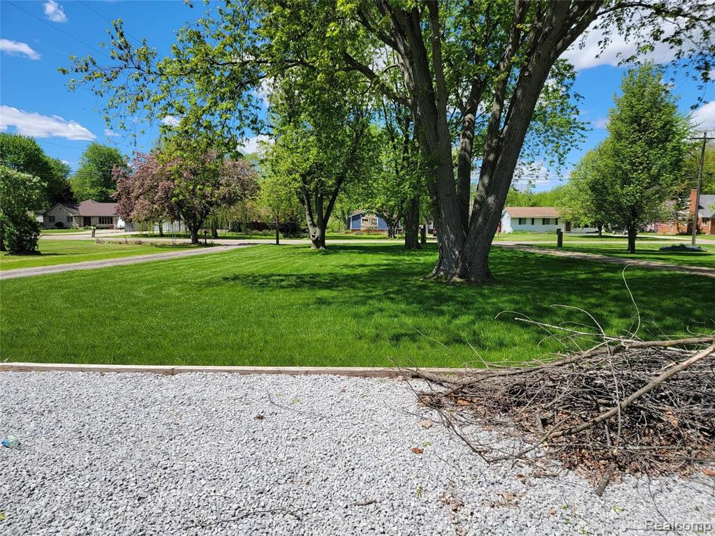 32301 Sutton Road Chesterfield, MI 48047 - Photo 29 of 31